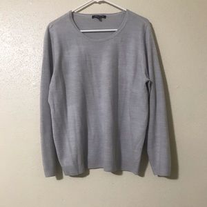 Women’s long sleeve top